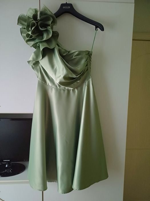 Нова рокля в зелено