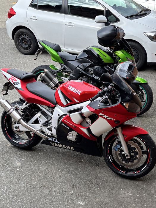 Vând  Yamaha  R6