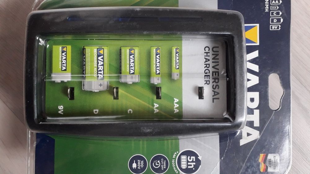 ЗАРЯДКА для батареек