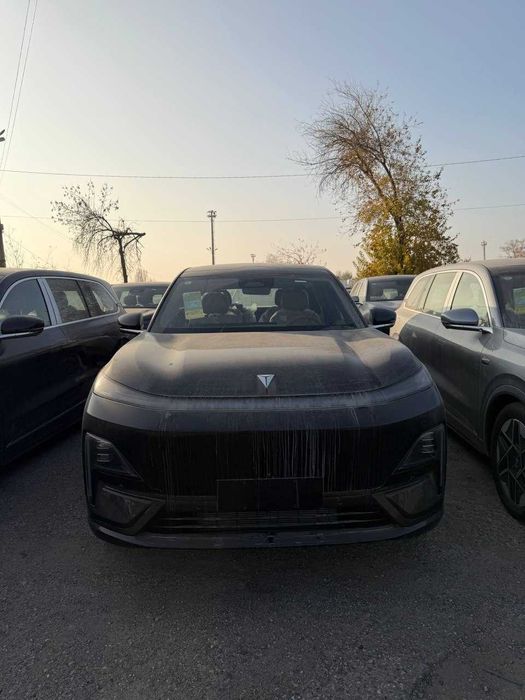 Deepal S09 (EREV — elektr + generator)