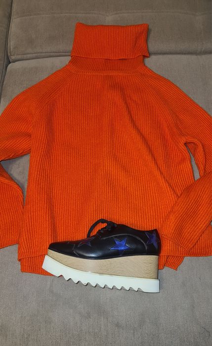 Свитер женский продам