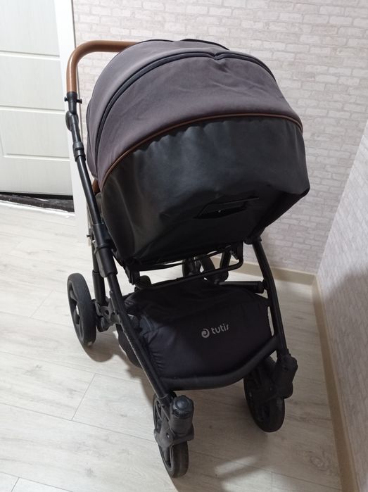 Продам коляску. В очень хорошем состоянии