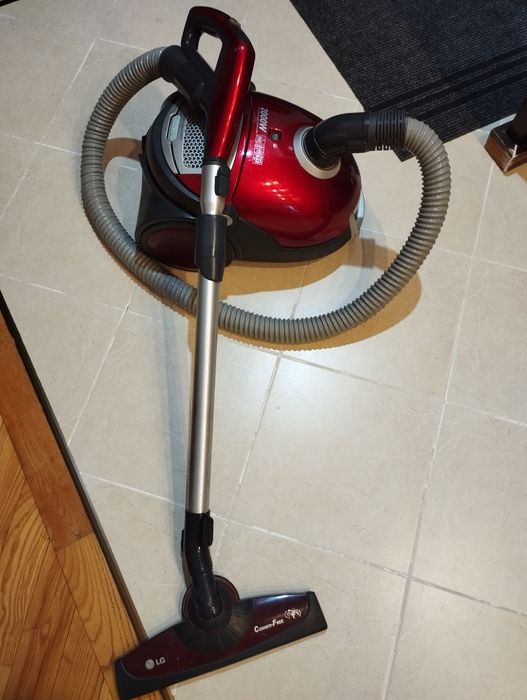Пылесос LG проводной