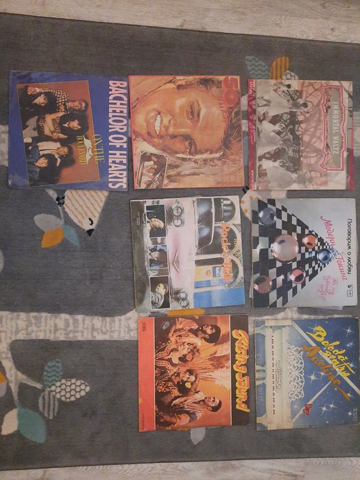 Vinyl-uri muzică si basme