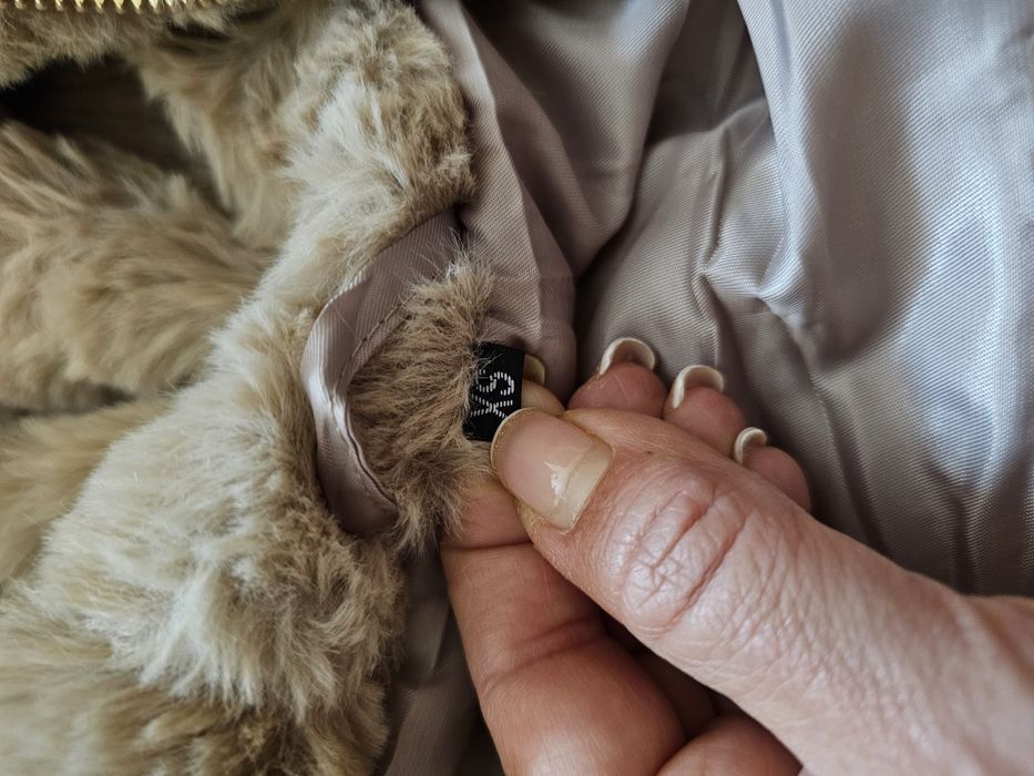 Топло кафяво якенце