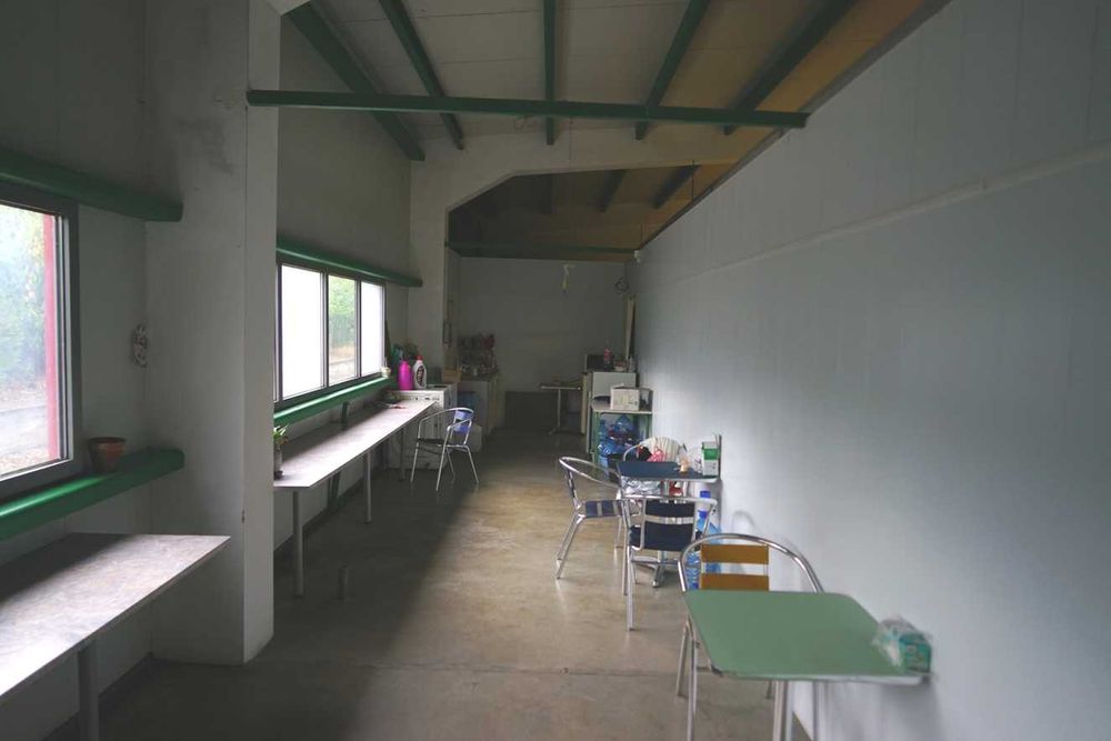 Дава се под наем Промишлена сграда в Карлово - 4500 кв.м за 2308 € - Снимка #11