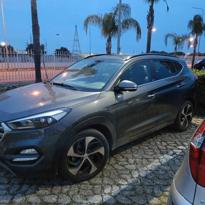 Hundai Tucson 2.0crdi 136ks 2016god -На части