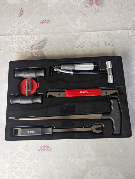 Set pentru demontat geamuri, parbrize si lunete  Yato