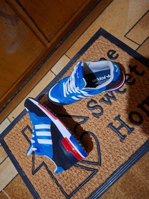Маратонки Adidas 40н.