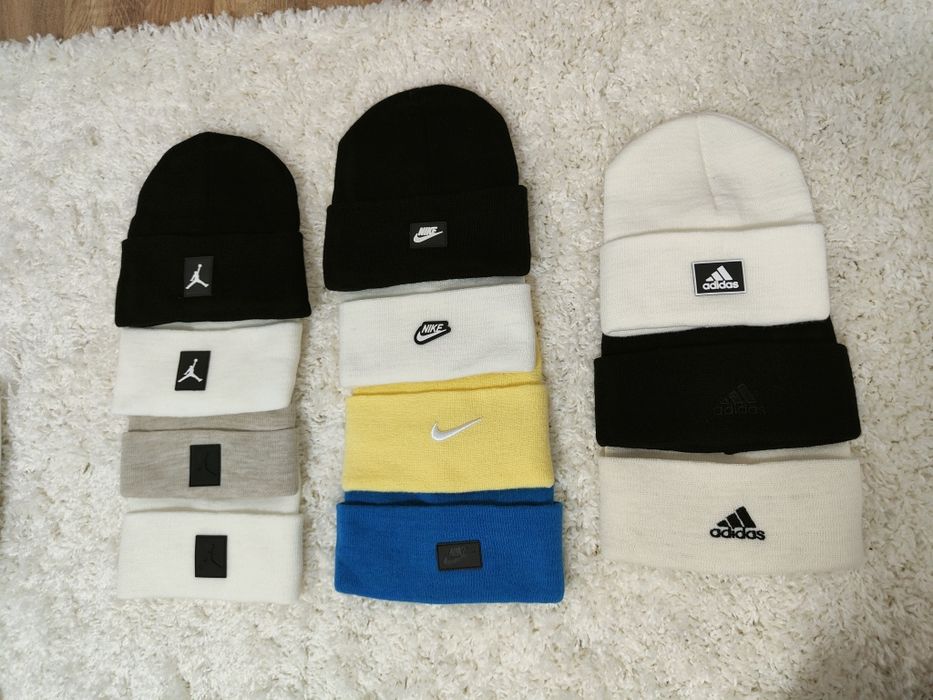 La alegere , Sapca Jordan , Fes Adidas , preț pe bucata