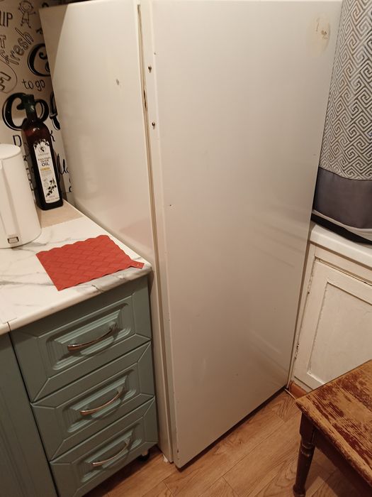 Холодильник рабочии