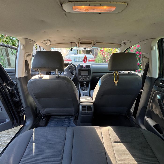 Volkswagen Golf 5, benzină 1.6 MPI