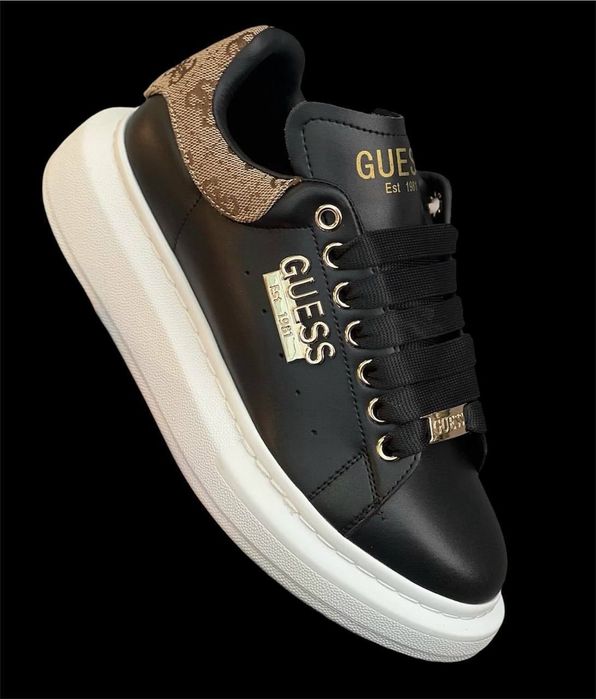 Adidași pentru damă Guess
