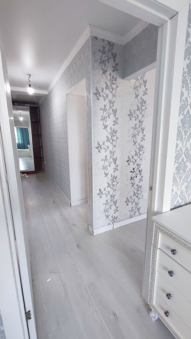 Сдаю 2 х ком квартиру