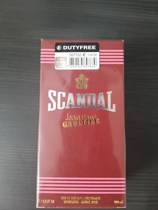 Parfum scandal Jean Paul gaultier