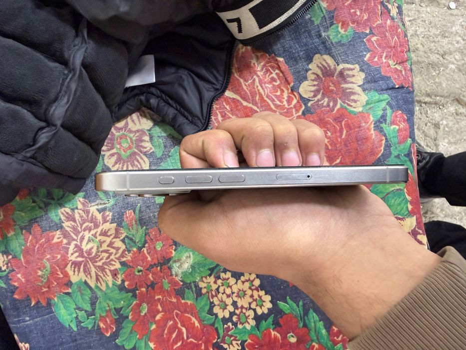 Iphone 15 pro 128 gb