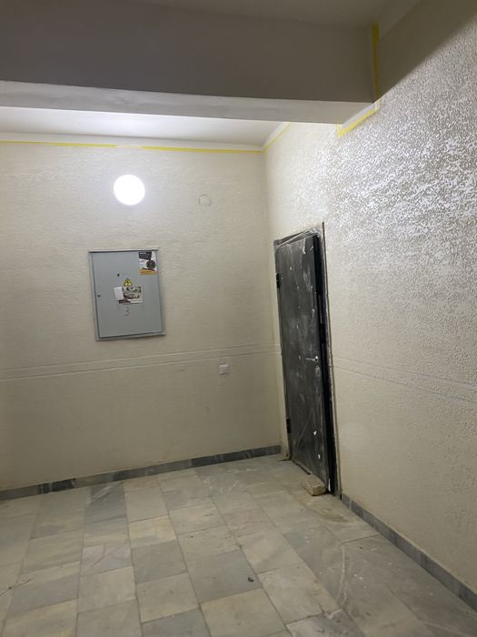 Urganch Shahar markazinda 2 xonali karobga holatinda 76 kv