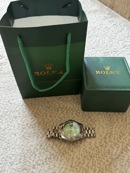 продам часы ROLEX новый