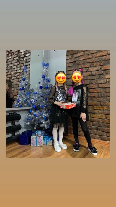 Платье нарядное на девочку 7-8 лет