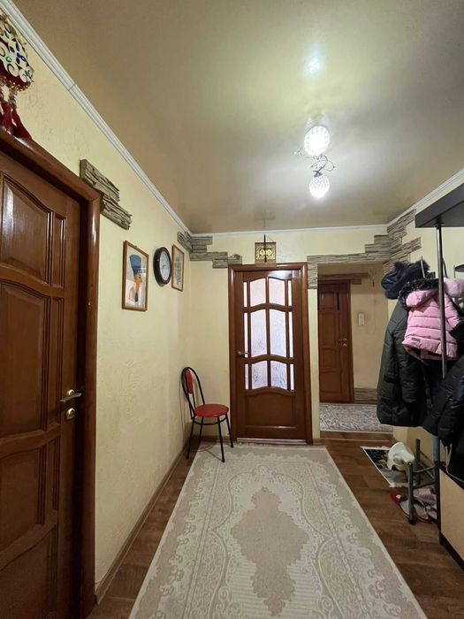 Продам 3-ком квартиру на Строителе