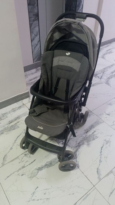 Продам коляску почти новая