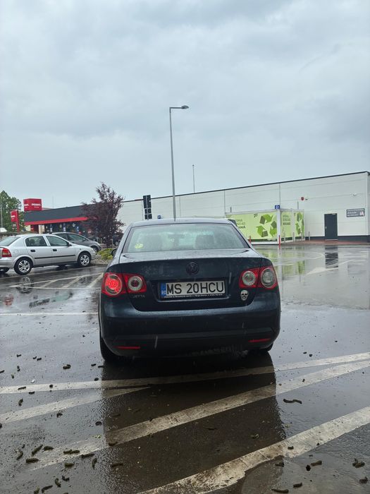 Jetta 5 1.6 102 cp