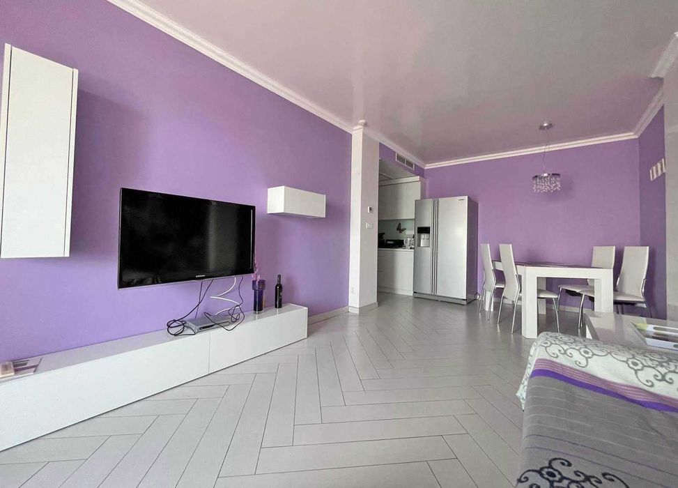 Стилен тристаен апартамент, Първа линия, Фронтална гледка море