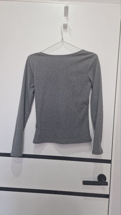 Продам серую кофту