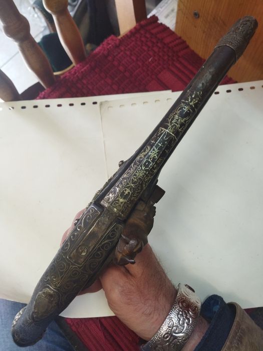 Продава се един Стар красавец