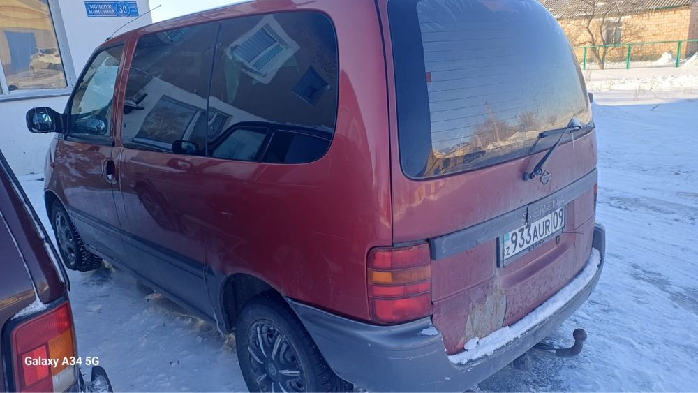 Продам 6 местный Nissan Serena