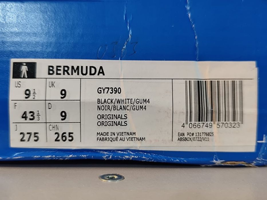 Продам кроссовки Adidas