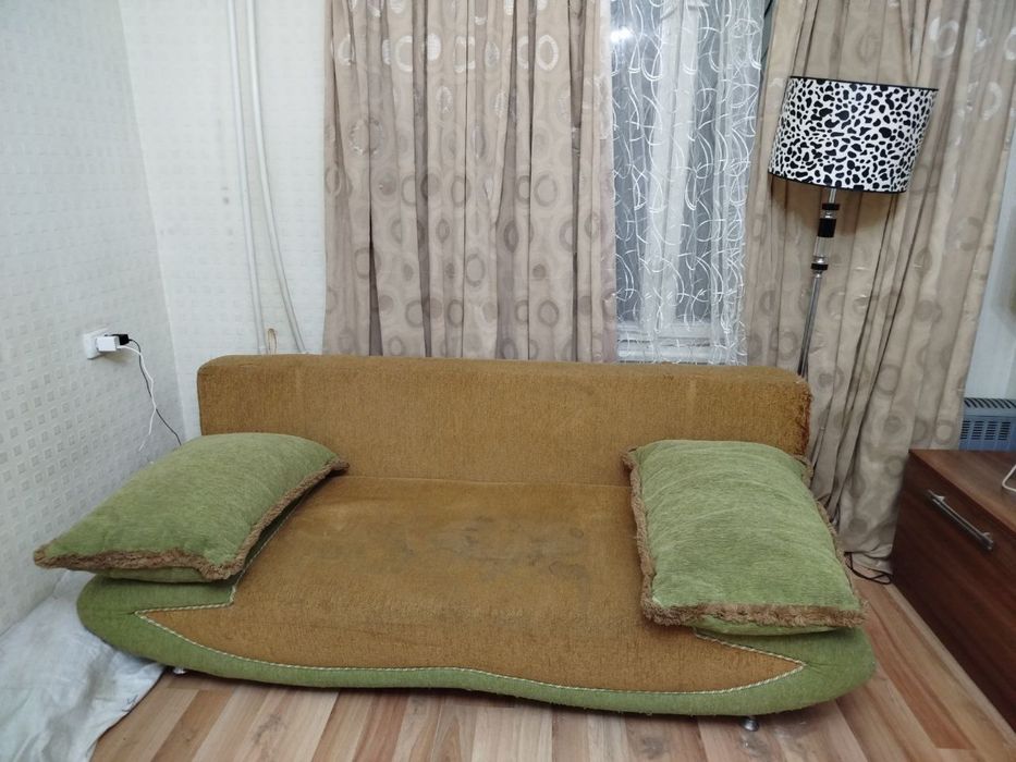 отдам даром диван