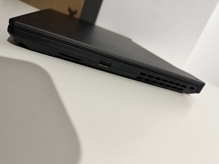 ASUS TUF F15 FX506HE, i5-11400H, RTX 3050 Ti, 32GB RAM, 1TB SSD