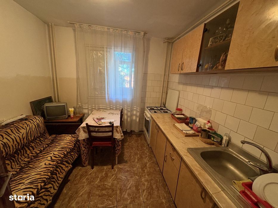 Apartament 3 camere, Lujerului, la 5 minute de metrou, etaj 2