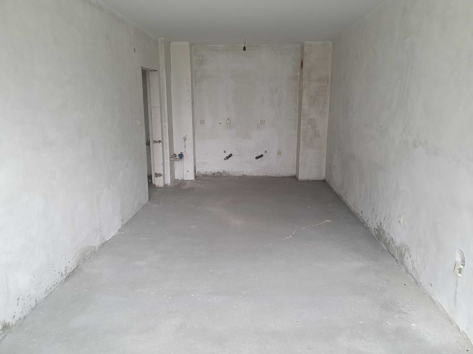 Продава се Тристаен апартамент в Казанлък - 100 кв.м за 714 €/кв.м - Снимка #1