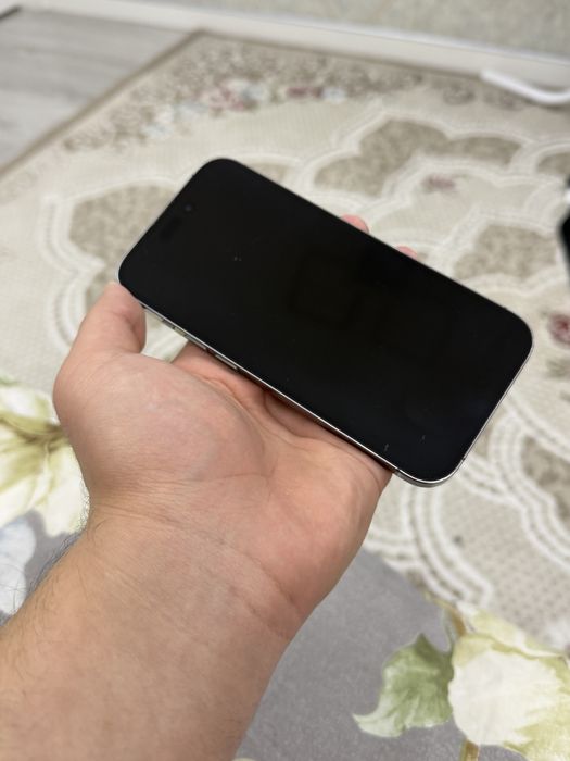 iPhone 14 Pro в хорошем состоянии