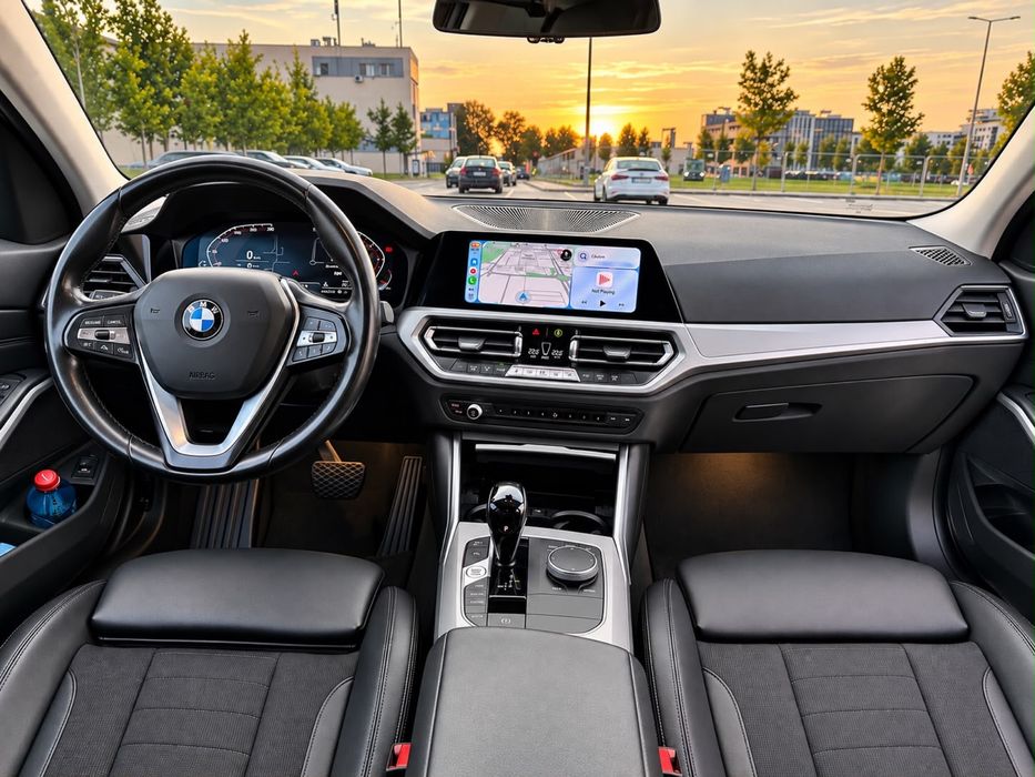 BMW Seria 3 318d (G21) 2021