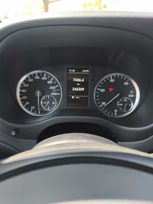 Mercedes-Benz Vito,8 locuri