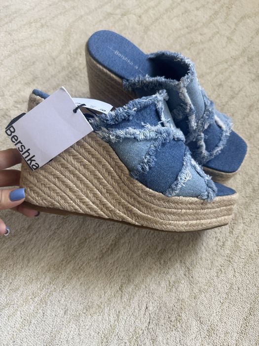 Сапог и Bershka шлепка и Кожаная обувь турецкая