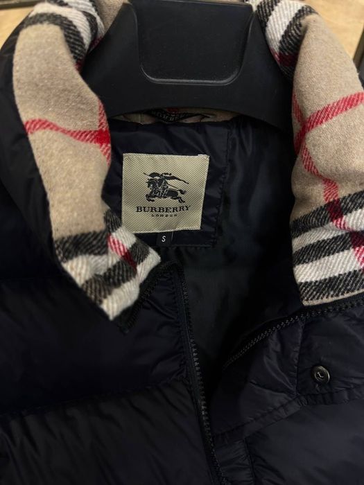 Vesta Burberry. Calitate luxury.Toate mărimile disponibile