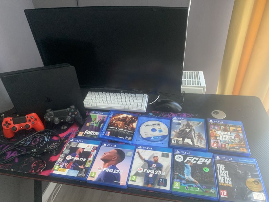 Vand PS4 . Cititi descrierea !!!