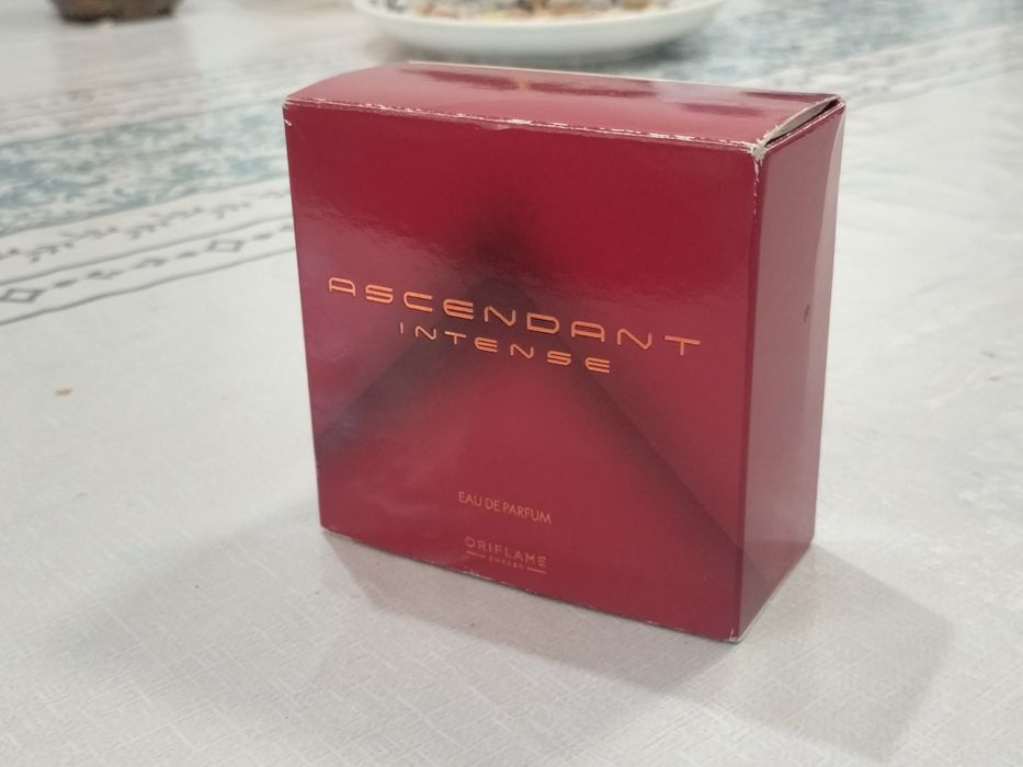 Ascendant intense Oriflame