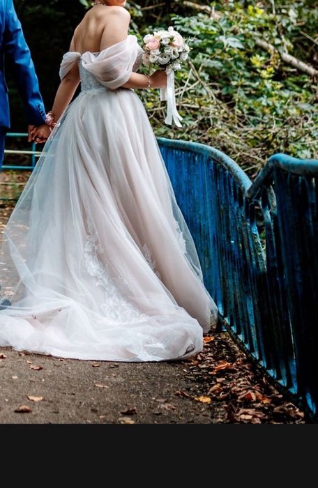 Сватбена рокля Ivory цвят Viktoria wedding