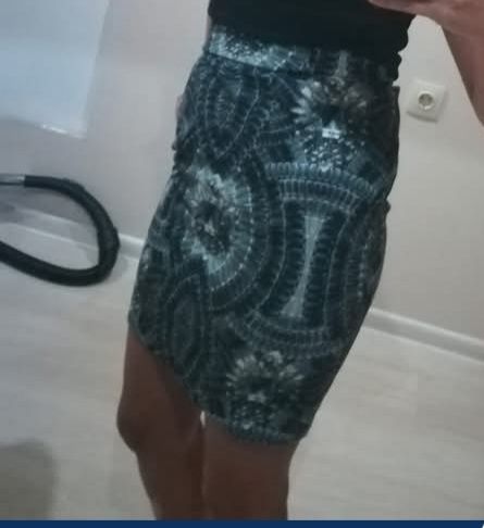 Пола  N&M има еластичност  в сиво