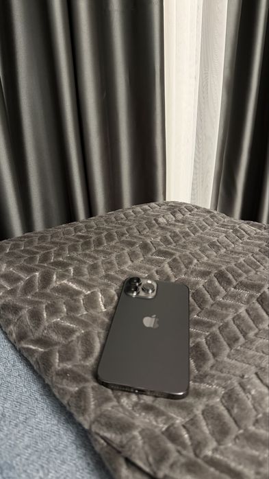 Продам Iphone 13 pro max