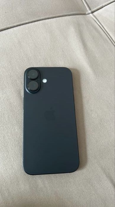 iPhone 16 с гарантей