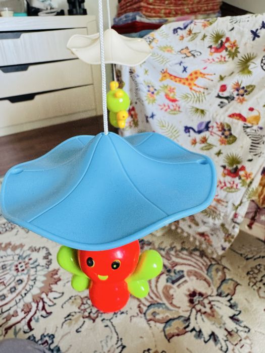 Мобиль для манежа