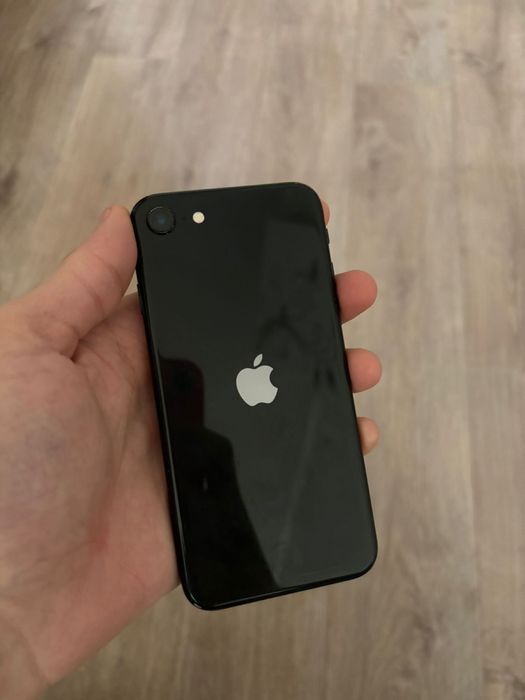 Айфон ce 64гб акб 76% либо обмен на айфон 8