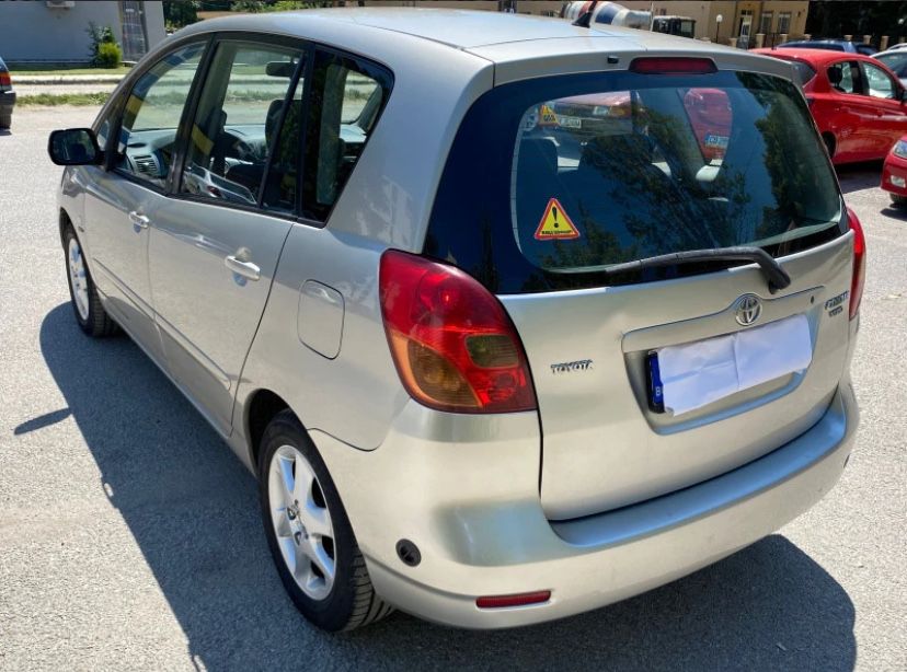 Toyota Corolla Verso 1.8 vvt-i 135 бензин/ГАЗ 2002 година