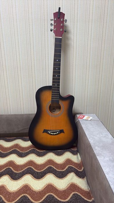 Гитара акустическая новая